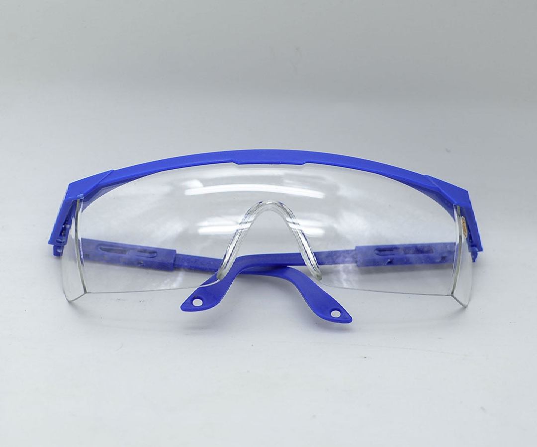 Kính bảo hộ mang lại hiệu quả cao trong bảo vệ mắt 