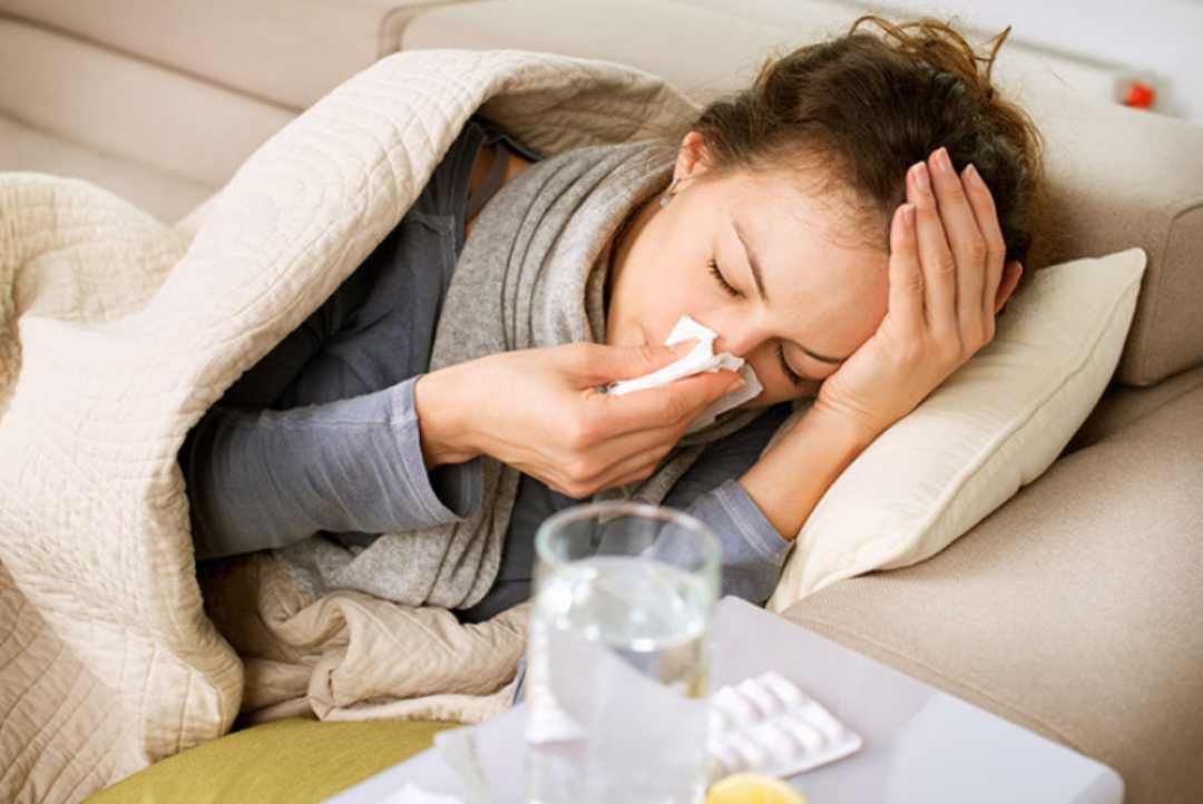 Người mắc phải sốt virus sẽ vô cùng mệt mỏi và đau nhức
