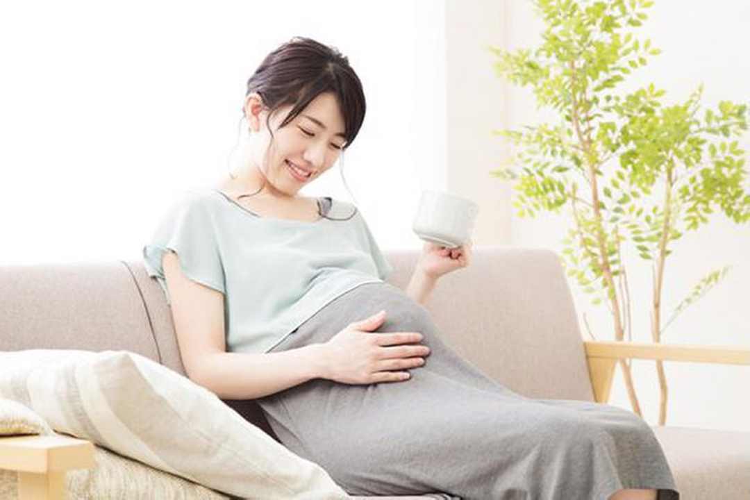 Mẹ bầu mắc tiểu đường thai kỳ thường cảm thấy khát nước hơn bình thường