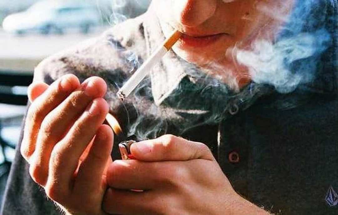 Hút thuốc lá làm tăng nguy cơ đột quỵ